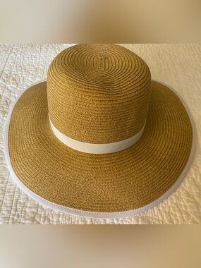 NWOT - Sun N’ Sand SPF 50 Beach Hat